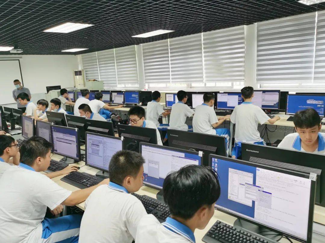 拥抱互联时代的硬核技能 广州市天河职中计算机网络技术专业探秘