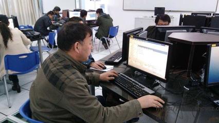 计算机网络技术专业学什么 探索核心技术领域与职业发展路径